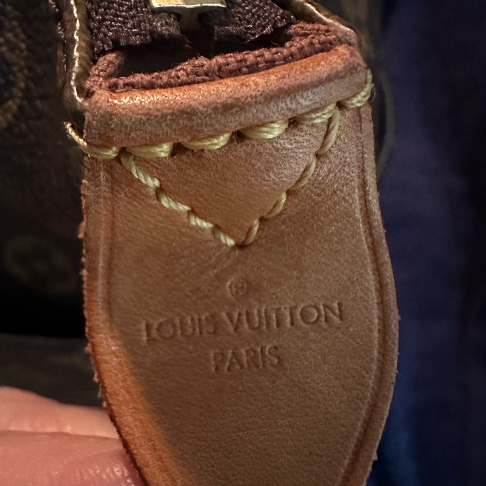 AUTH Louis Vuitton Monogrammed Totally GM Tote with Dust Bag. COA - Picture 11 of 15
